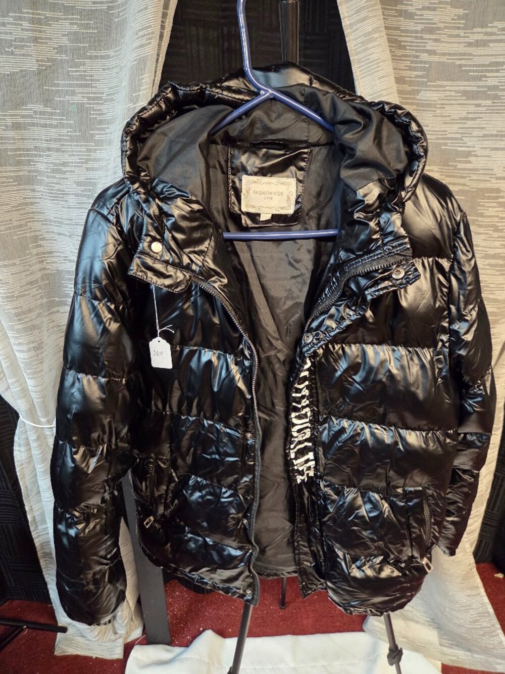 Fashion Kids Black Puffer Size 14-16 (160cm)